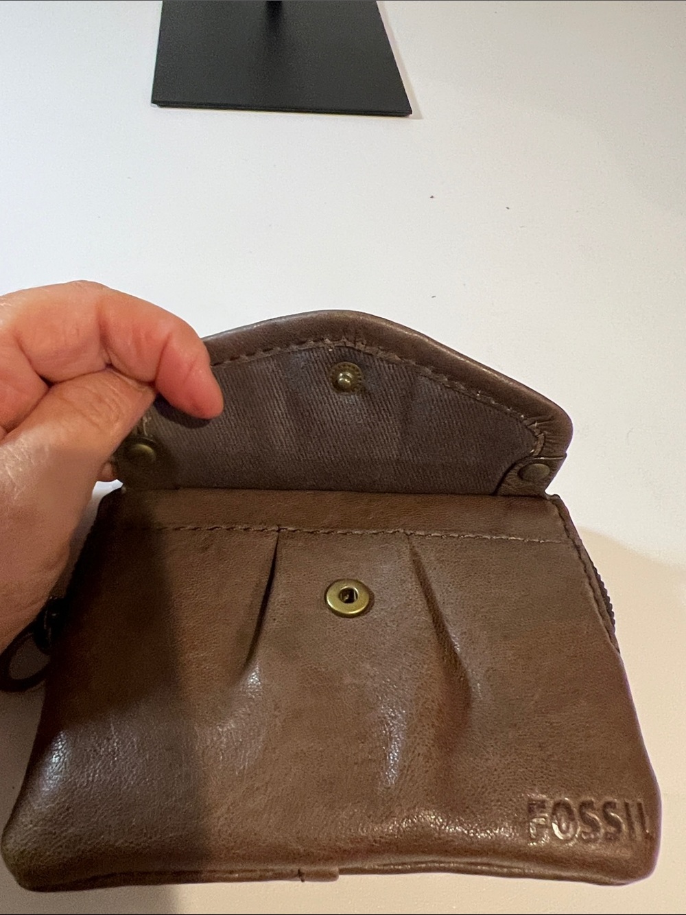 Fossil Brown Leather Zip Coin Wallet with Key Charm - Picture 4 of 6